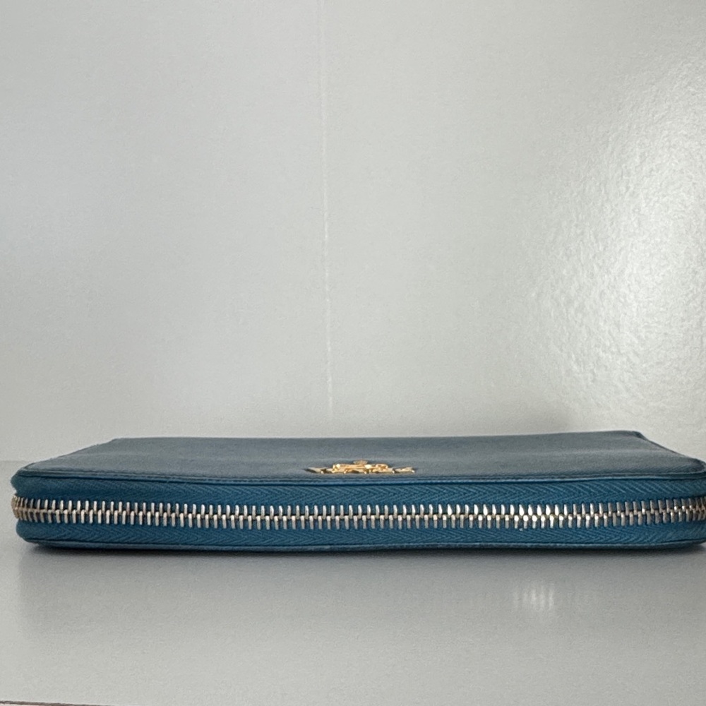 Prada Blue Saffiano Leather Large
Organizer Zippy Wallet - Picture 5 of 10